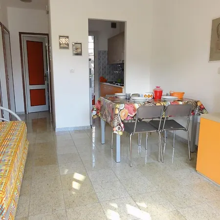 Quiet With Garden Apartmán