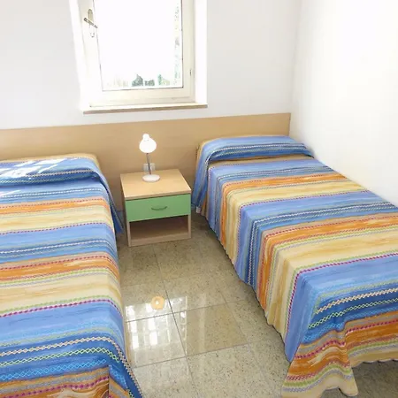 Апартаменты Quiet With Garden